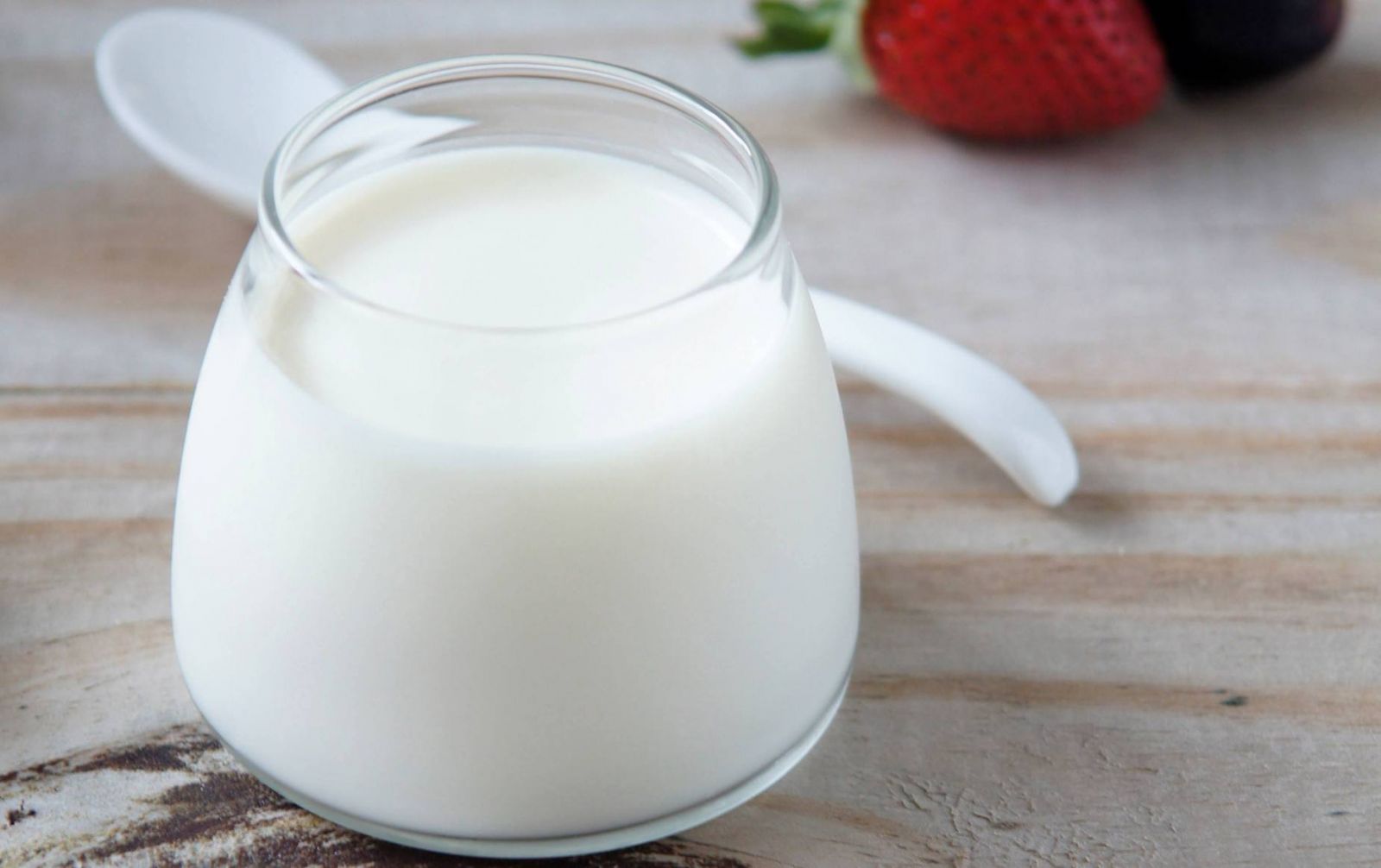Những lợi ích sức khỏe tuyệt vời từ việc ăn sữa chua 3
