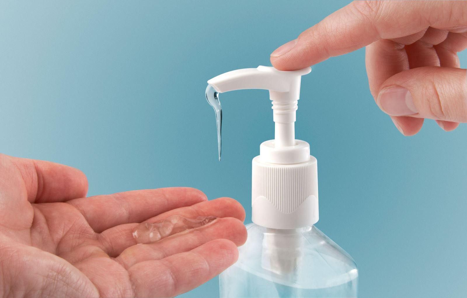Khi liên tục dùng nước rửa tay, làm thế nào để da không bị khô?1