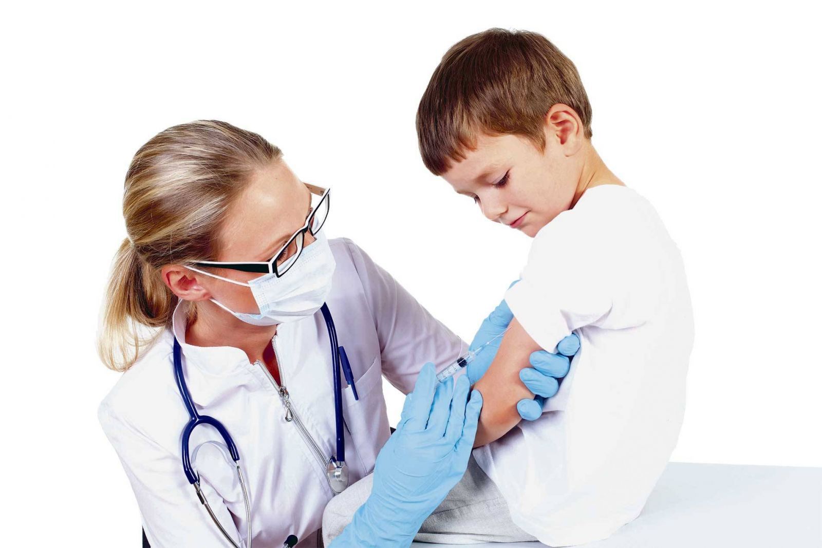 Trẻ đang uống kháng sinh có tiêm phòng được không? 2